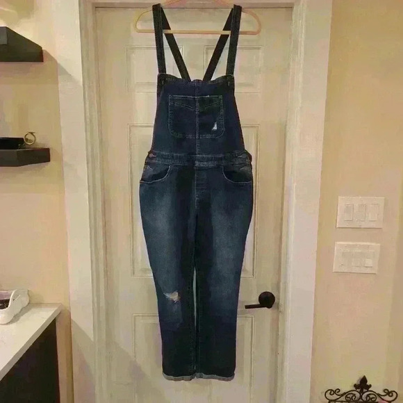 Levi Womens Slim Fit Stretch Overalls Medium Blue Wash Size 13 - Picture 1 of 12